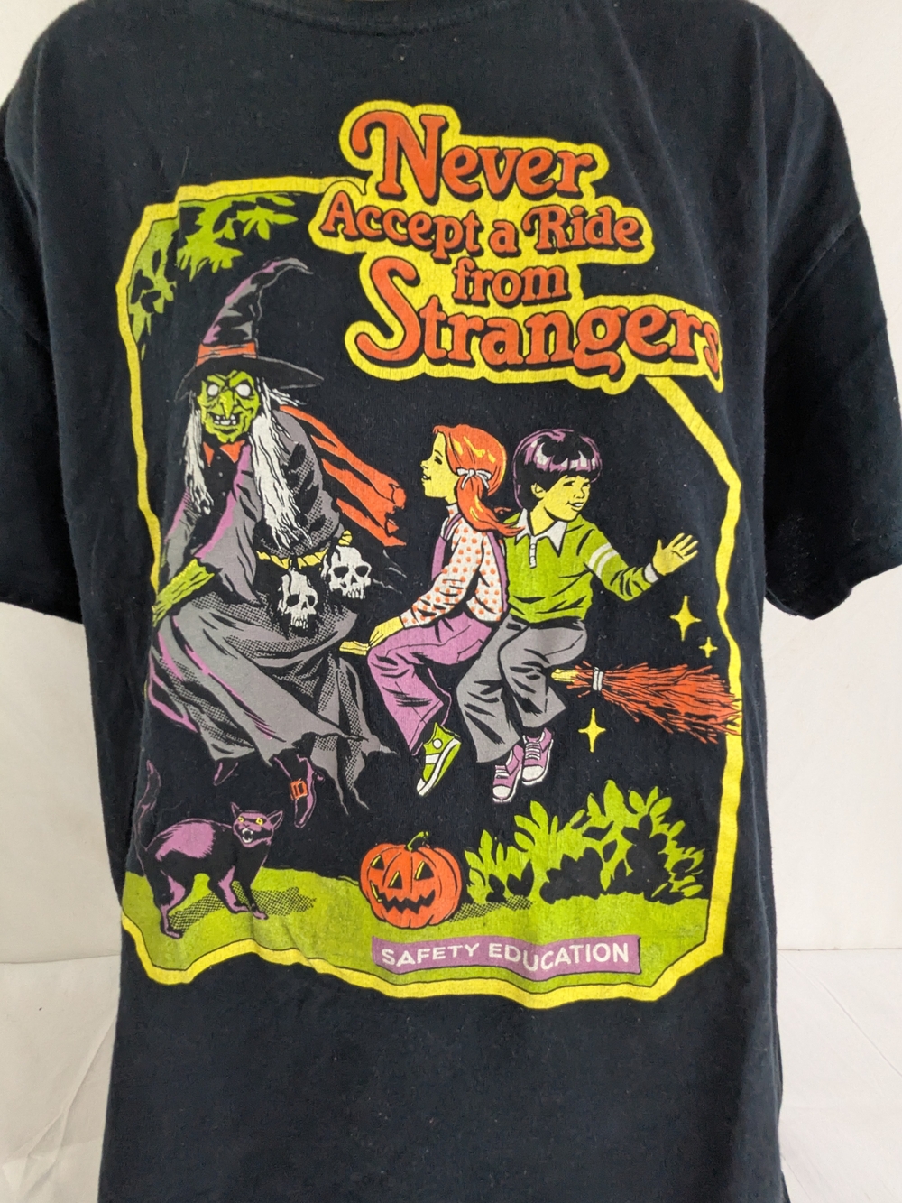 Steven Rhodes Witch Halloween Never Accept a Ride from Strangers XL Unisex